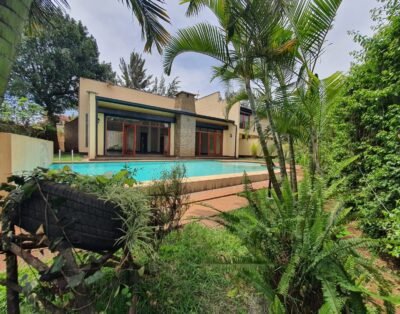 4 Bedroom House For Rent in Runda