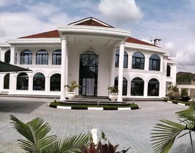 7 Bedroom Villa For Rent in Karen