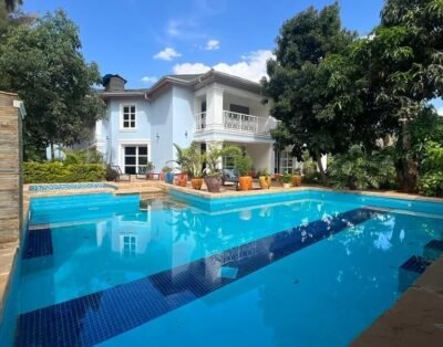 6 Bedroom Mansion For Rent in Runda
