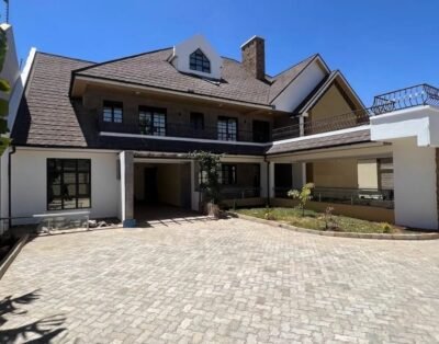 5 Bedroom Villa For Rent in Runda