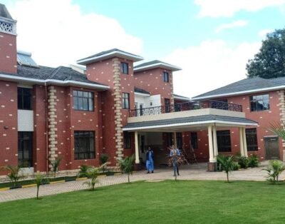 7 Bedroom House For Rent in Karen