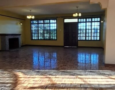 4 Bedrooms Twinhouse To Let in Garden Estate