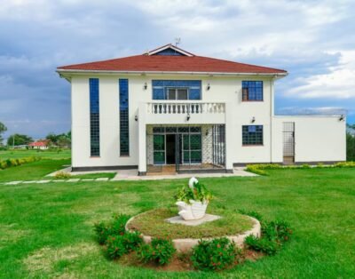 4 Bedroom Villa For Rent in Lakefront